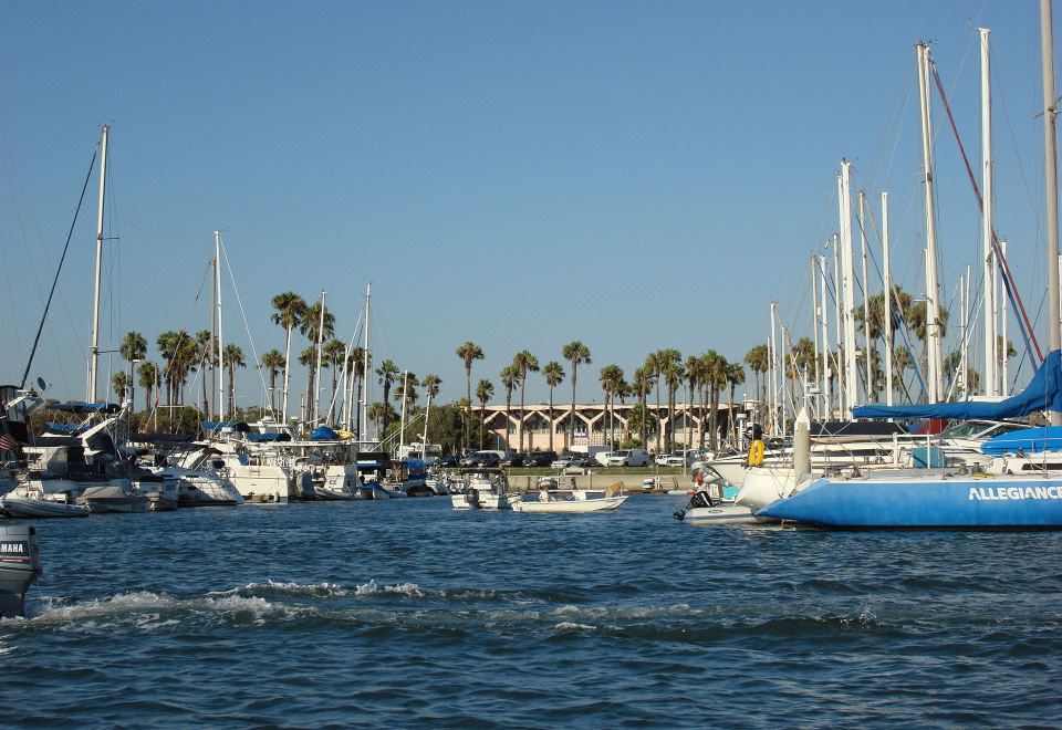 Seaport Marina Hotel-Long Beach Updated 2023 Room Price-Reviews u0026 Deals |  Trip.com