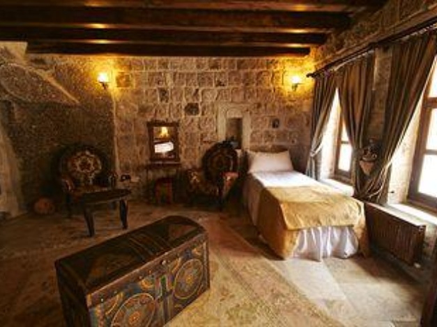 Grand Cave Suites