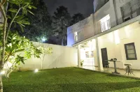 Clock Inn Dehiwala Hotels near Hill Residencies