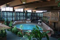 Quality Inn - Pool