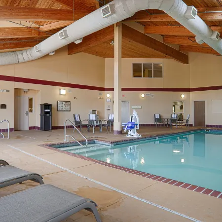 Quality Inn & Suites Lawrence - University Area