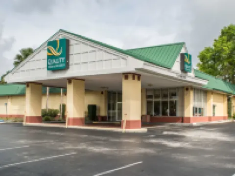 Quality Inn & Suites Brooksville I-75-Dade City Hotels in Hernando County