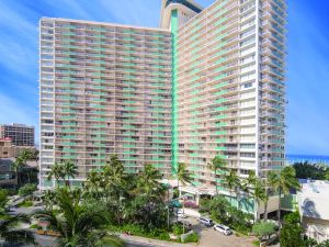 Waikiki Marina Resort at The Ilikai