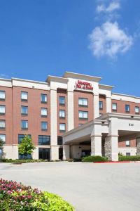Hoteles en Allen Tommy Hilfiger(Allen Premium Outlets) desde 67EUR |  Trip.com