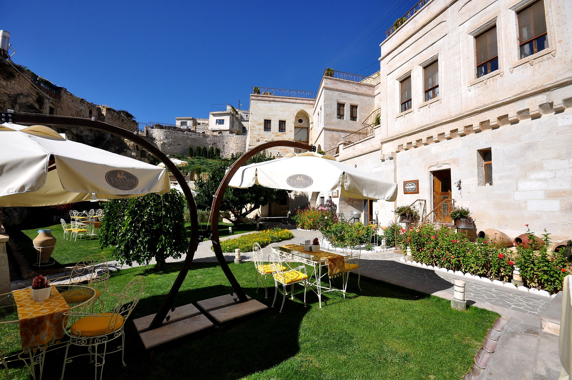 Tafoni Houses Cave Hotel