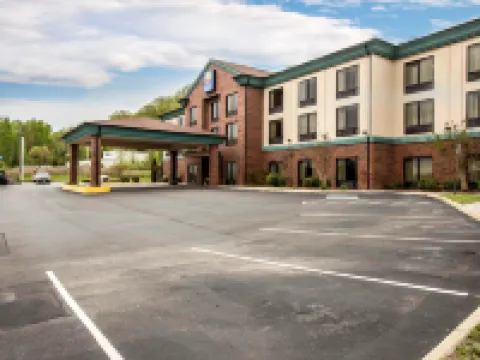 Comfort Inn & Suites Hotels in Rogersville