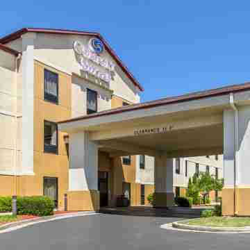 Comfort Suites Hotel Exterior