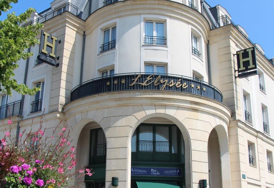 Find Hotels Near Hotel l'Elysee Val d'Europe- Serris, France