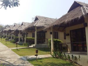 Diamond Village Pai