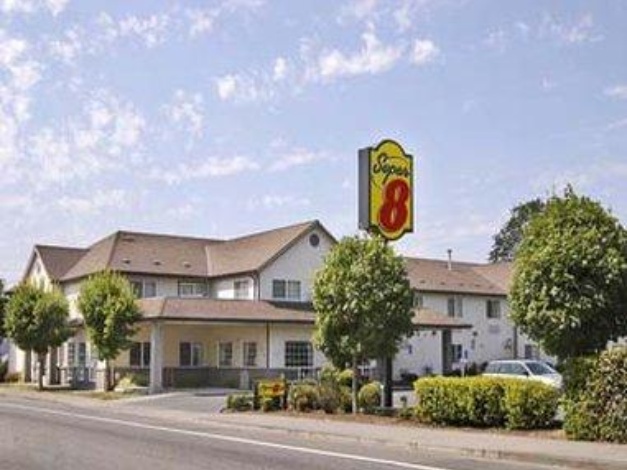 Super 8 by Wyndham Gresham/Portland Area or