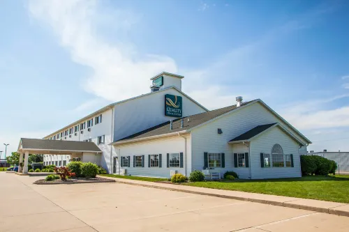 Quality Inn & Suites Eldridge Davenport North