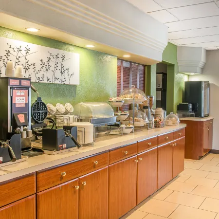 Sleep Inn & Suites Oregon - Toledo
