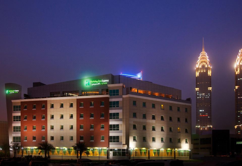 Holiday Inn Express Dubai Airport