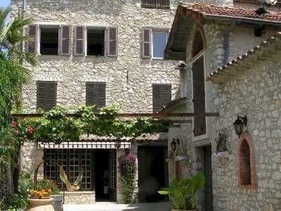 Maison Carles Bnb Hotels in La Colle-sur-Loup