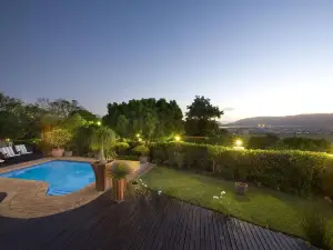 Candlewood Lodge