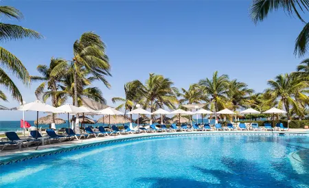 Hotel Suites Villasol Отели в г. Бахос де Чила