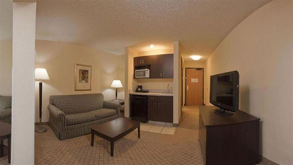 Best Western Plus Omaha Airport Inn