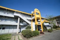 Premiere Classe Toulouse Ouest - Blagnac AÉROPORT Hotels in Blagnac