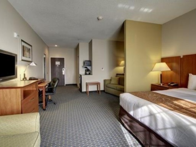 Comfort Suites Pratt