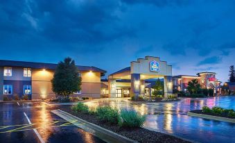 Best Western Plus Dubuque Hotel  Conference Center