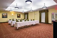 La Quinta Inn & Suites by Wyndham Dumas Hotels in Dumas