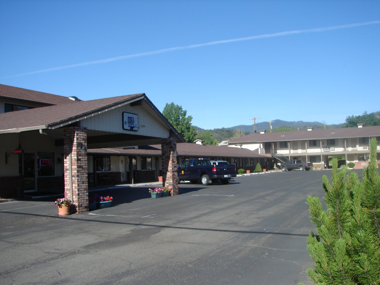 Klamath Motor Lodge