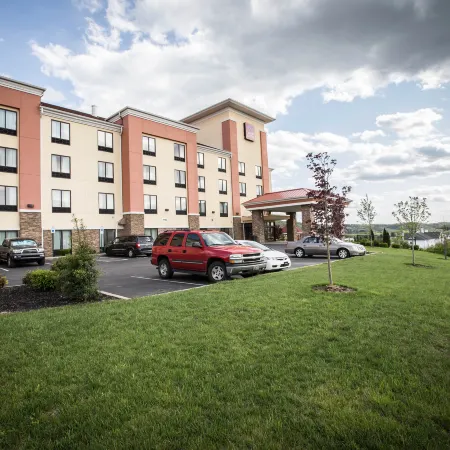 Comfort Suites