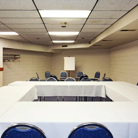 Ramada by Wyndham Stevens Point