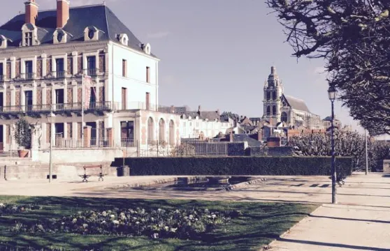 圖爾利茲姆布盧瓦城堡公寓