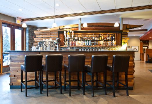 더 주니퍼 호텔 & 비스트로