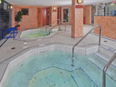 班夫雷鳥酒店 班夫酒店