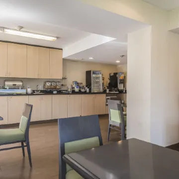 Ramada by Wyndham Kingston