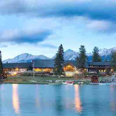 Fairmont Jasper Park Lodge Hotel Exterior