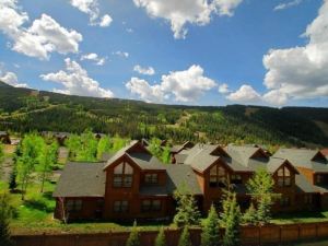 Gateway Mountain Lodge by Keystone Resort