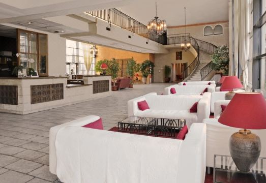 아비뇽 호텔 외관