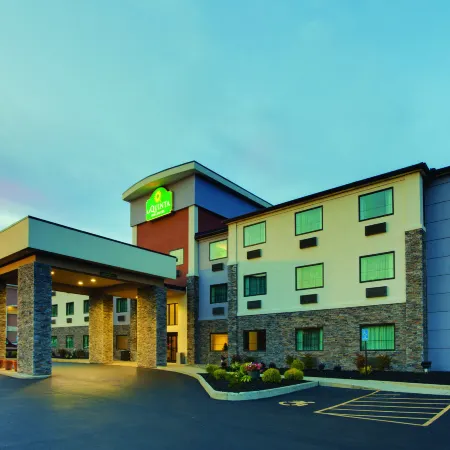 La Quinta Inn & Suites by Wyndham Batavia