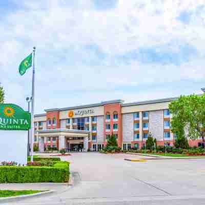 La Quinta Inn & Suites by Wyndham Effingham Hotel Exterior