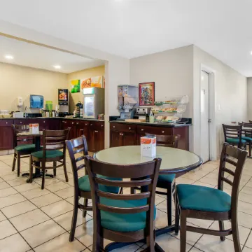 Ramada Bayside Inn and Suites