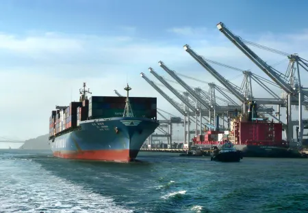 Courtyard Oakland Downtown Отели рядом с достопримечательностью «Юниверсити оф Калифорния Ботаникал Гарден»