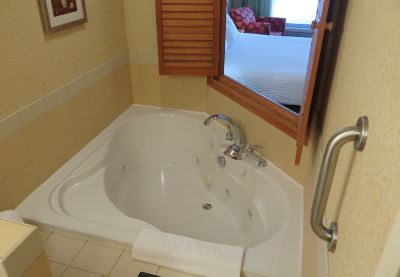 King Suite with Whirlpool