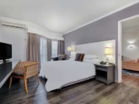 プロテア ホテル バイ マリオット ミッドランド ミッドラントのホテル