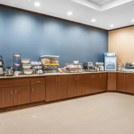 Comfort Inn & Suites Pittsburgh South