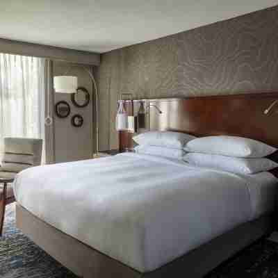 Boston Marriott Newton Rooms