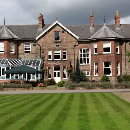 Burn Hall Hotel