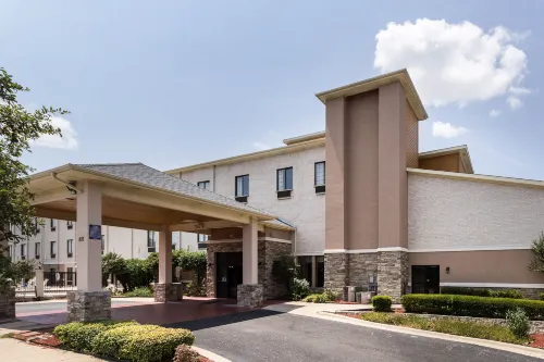 Comfort Inn & Suites Hotels in Burnet County