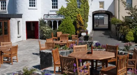 Bushmills Inn Hotel & Restaurant Отели в г. Portballintrae