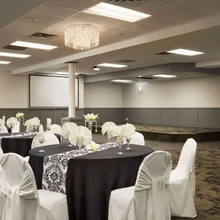 Clarion Pointe