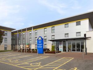 Days Inn by Wyndham Leicester Forest East M1