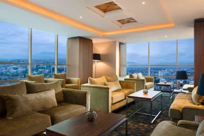 Best Western Premier la Grande Hotel Hotel dekat Summit Factory Outlet