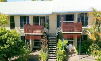 Mango Tree Holiday Apartments